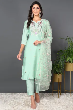 Plus Size Green Silk Blend Solid Embroidered Straight Style Suit Set